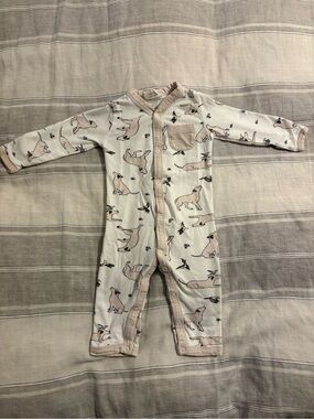 Viverano Organic Comfort Kai Labrador Dog and Hummingbird Snap Jumpsuit 0-3M